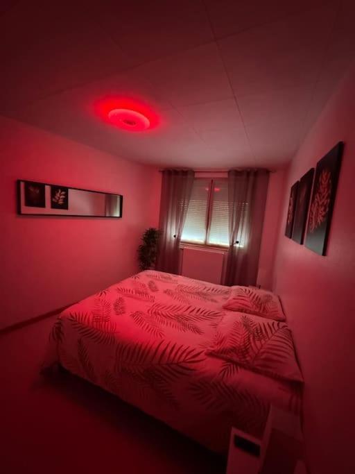 Luxury Room - Havre De Paix Avec Jacuzzi Prive Бар-льо-Дюк Екстериор снимка