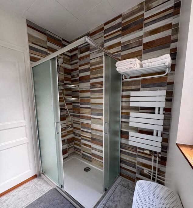 Luxury Room - Havre De Paix Avec Jacuzzi Prive Бар-льо-Дюк Екстериор снимка